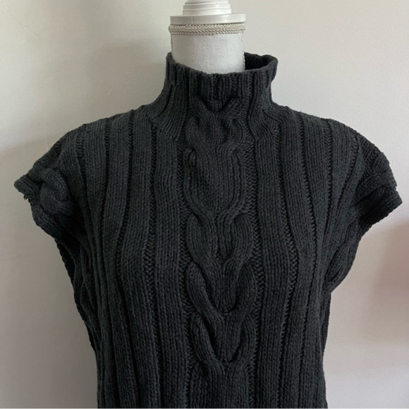 525 America • Charcoal Grey Mock Neck Short Sleeve Fringe Sweater - Picture 2 of 5